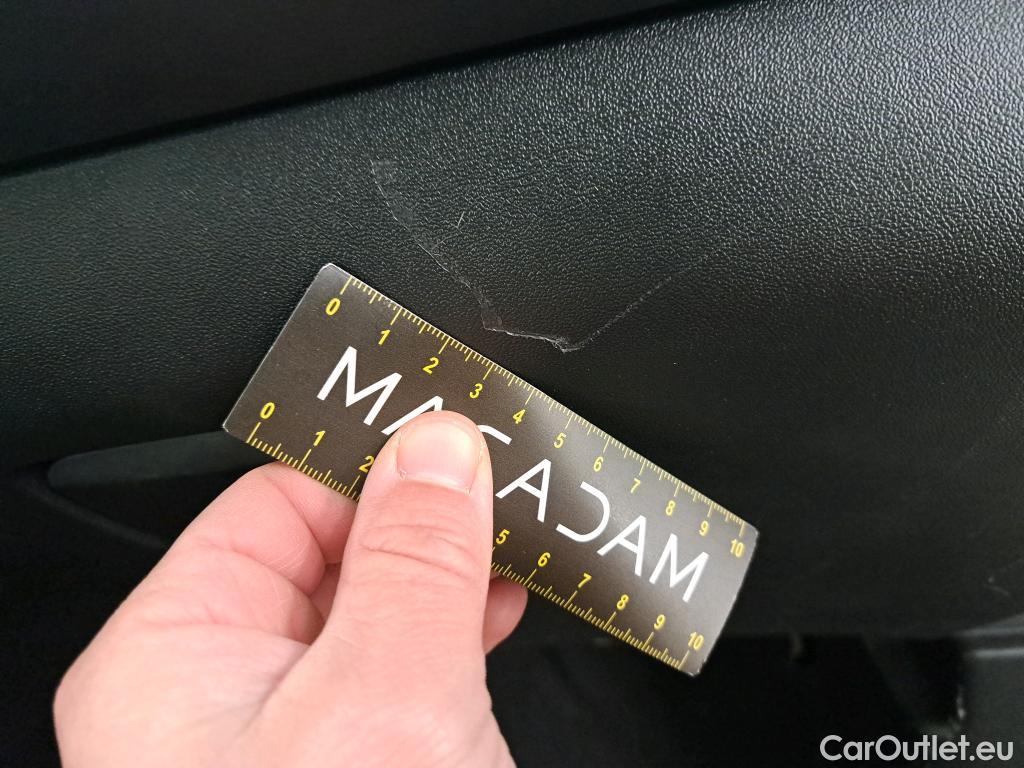  Peugeot  208  Affaire Premium 1.5 HDi 100CV BVM5 E6dT #23