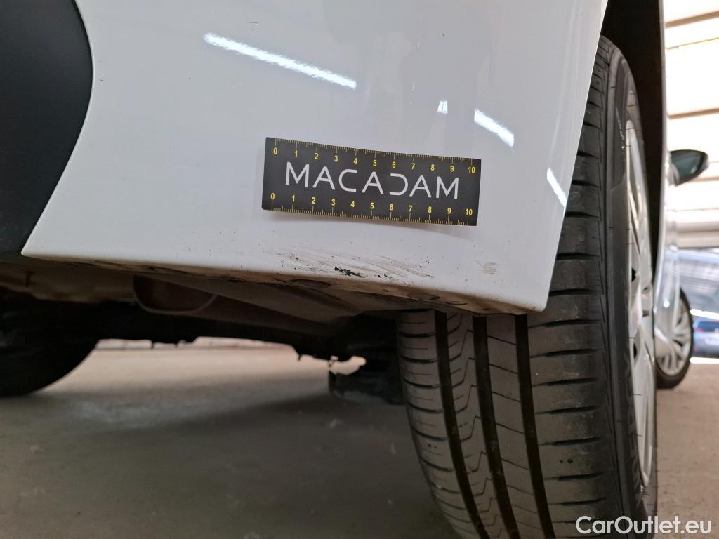  Peugeot  208  Premium 1.2 PureTech 75CV BVM5 E6d #21