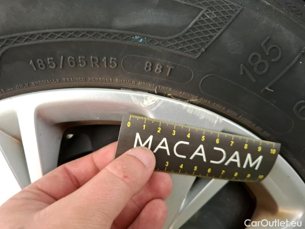  Peugeot  208  Affaire Premium Pack 1.5 HDi 100CV BVM5 E6dT #38