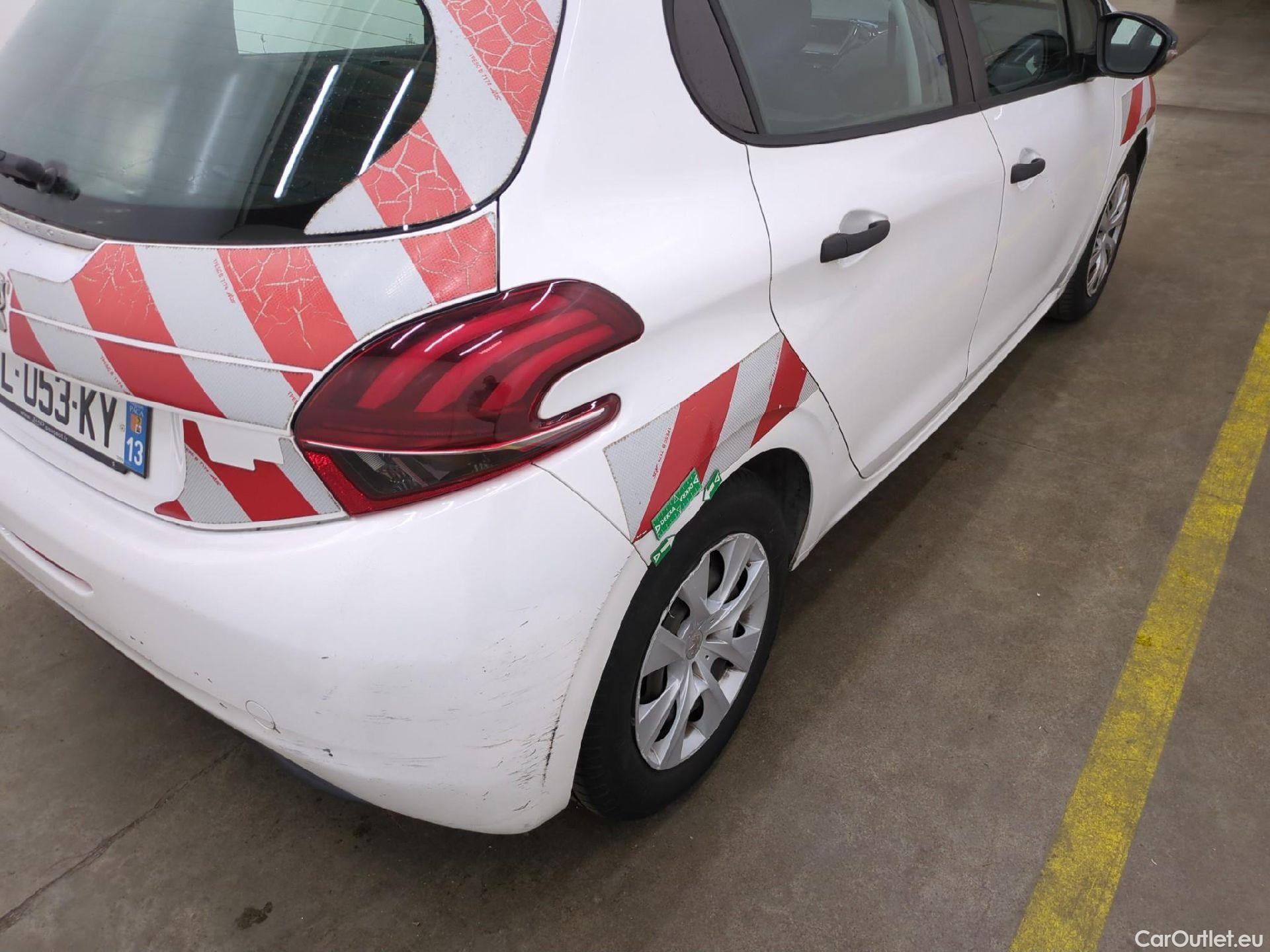  Peugeot  208  Affaire Premium 1.6 HDi 75CV BVM5 E6 #15