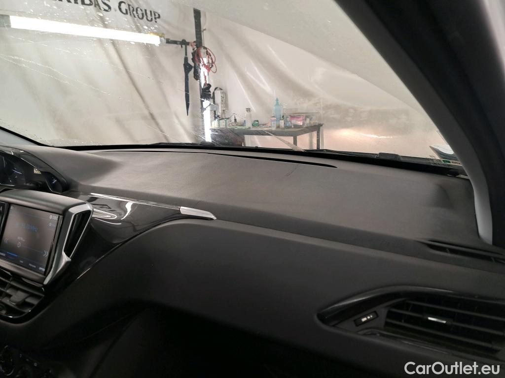  Peugeot  208  Affaire Premium 1.5 HDi 100CV BVM5 E6dT #1