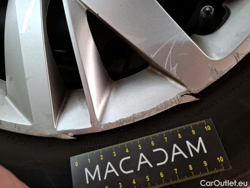  Peugeot  208  Premium 1.2 PureTech 75CV BVM5 E6d #27