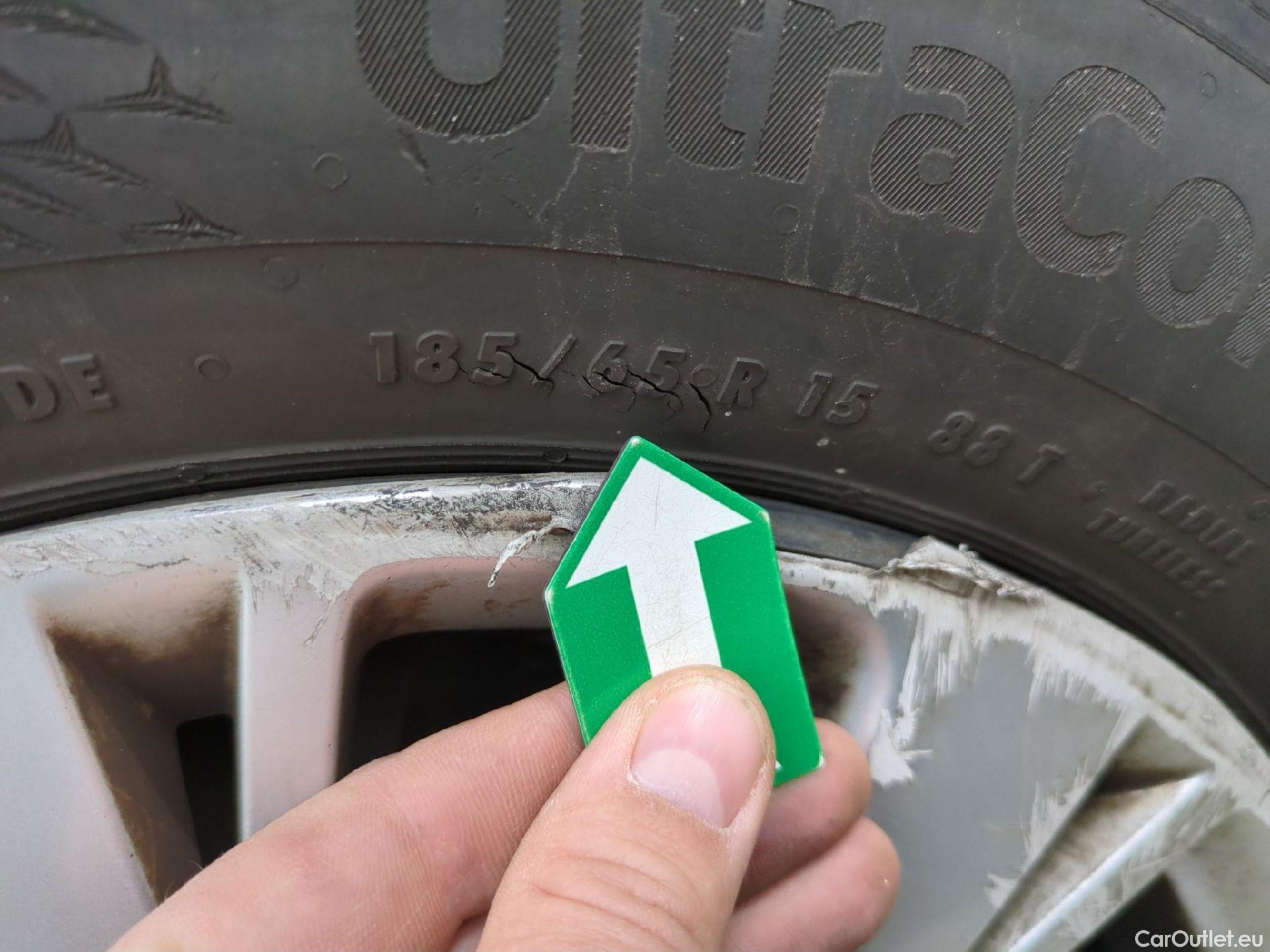  Peugeot  208  Affaire Premium 1.6 HDi 75CV BVM5 E6 #7