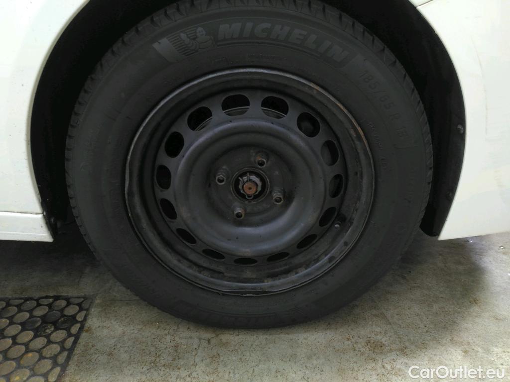  Peugeot  208  Premium 1.5 HDi 100CV BVM6 E6d #29