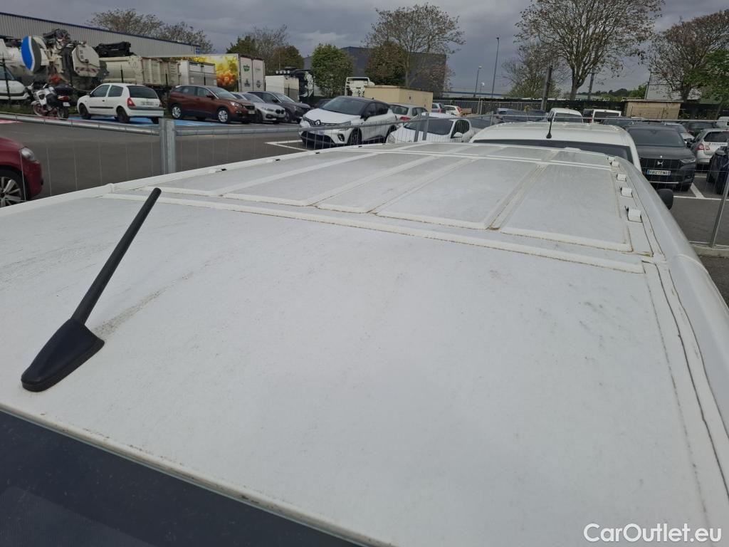  Peugeot  Expert PEUGEOT  / 2016 / 4P / Fourgon tôlé 1.5 BLUEHDI 120 S&S STANDARD PREMIUM #53