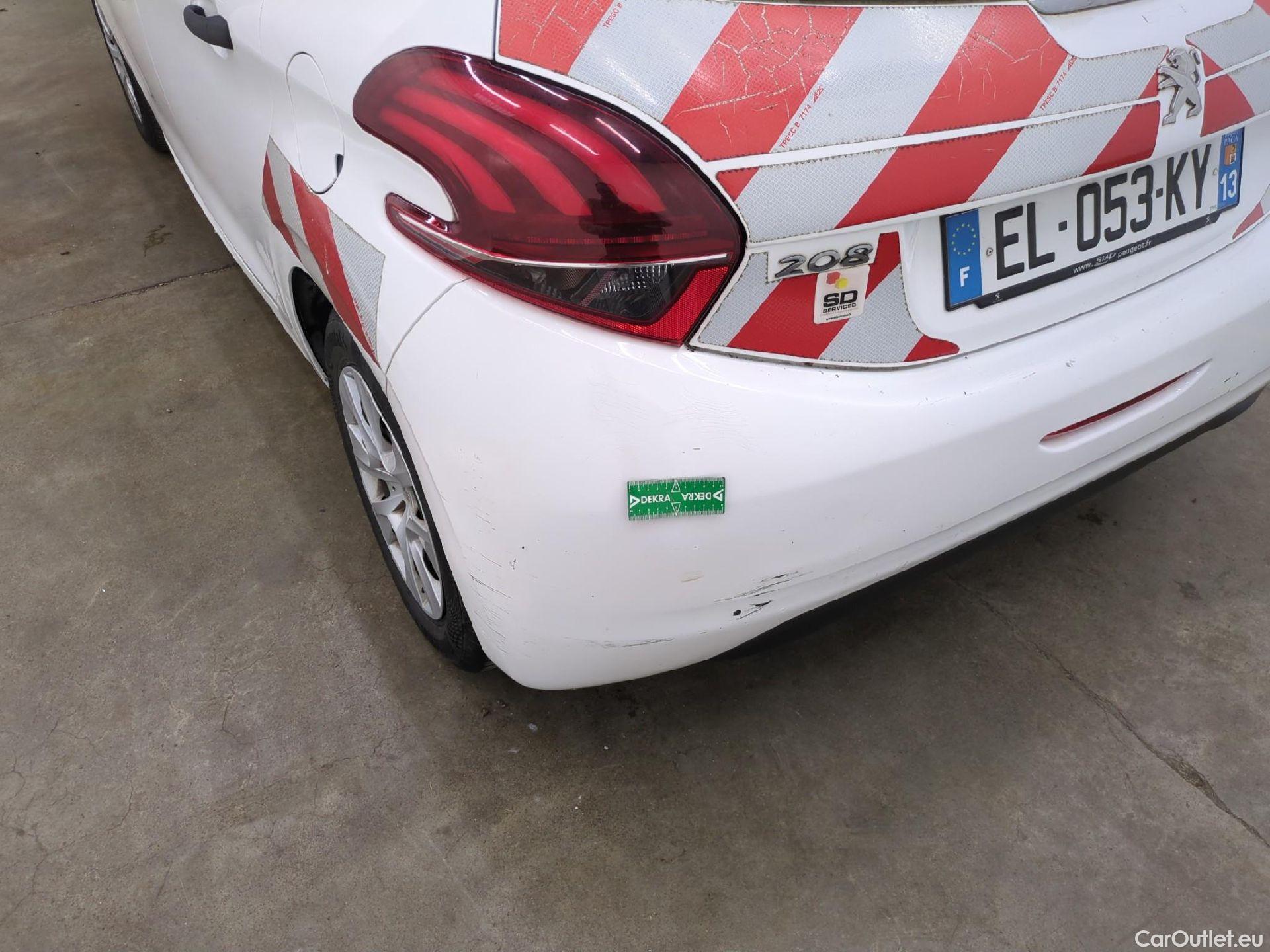  Peugeot  208  Affaire Premium 1.6 HDi 75CV BVM5 E6 #66