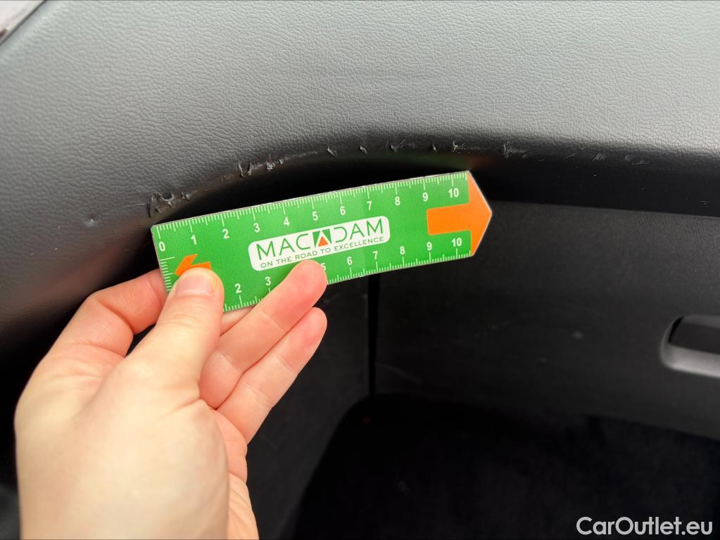  Peugeot  208  Affaire Premium 1.5 HDi 100CV BVM5 E6dT #3