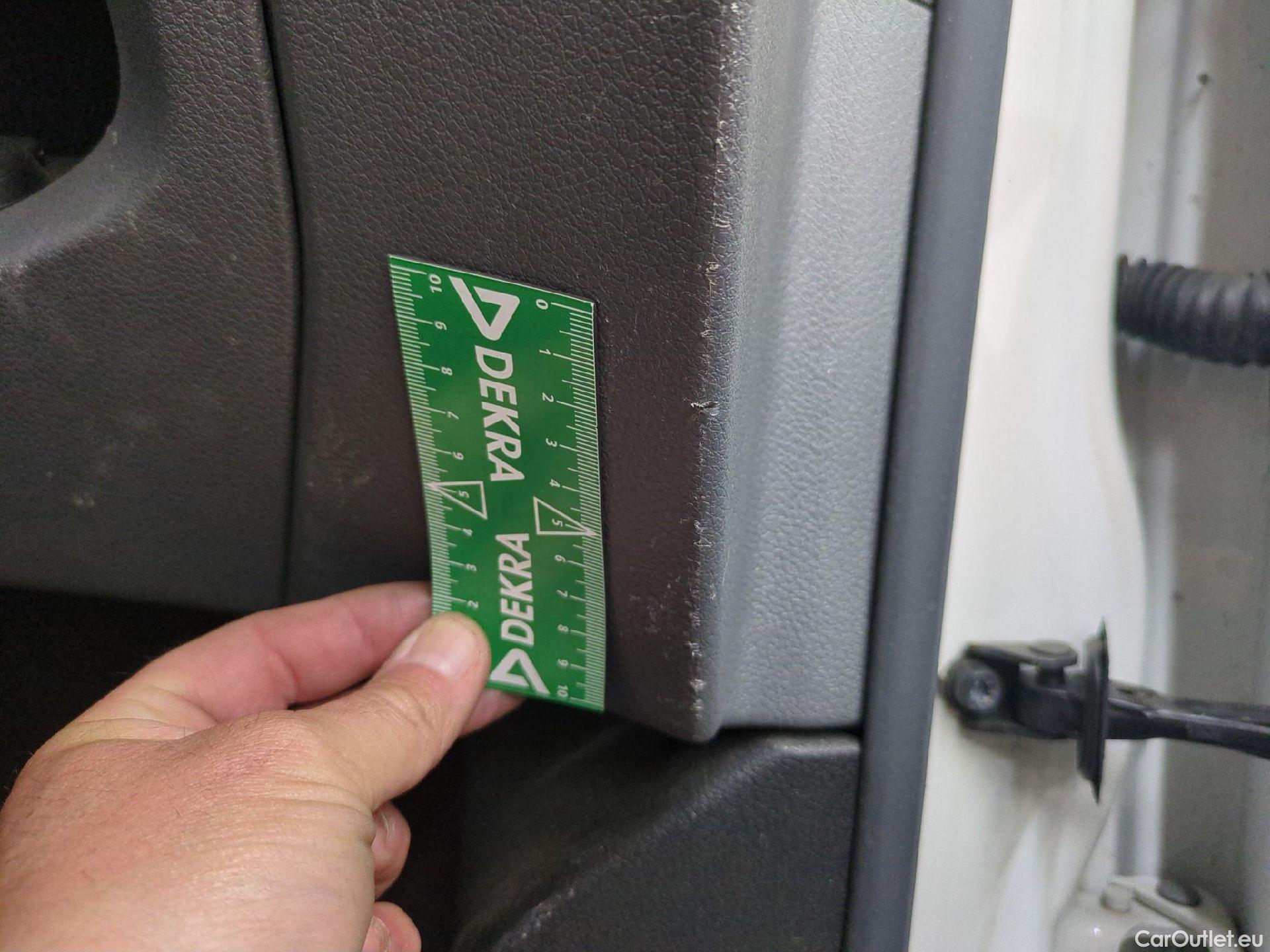  Peugeot  Expert  Fourgon Premium Pack Standard 1.6 HDi 95CV BVM5 E6 #43