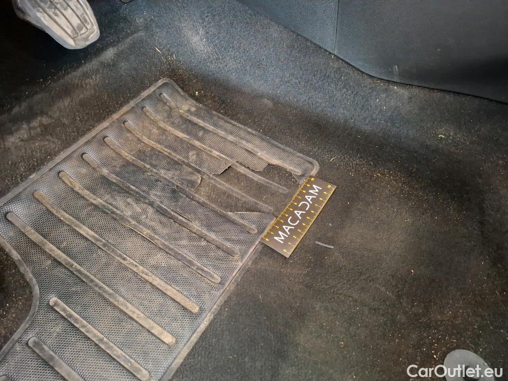  Peugeot  208  Premium 1.2 PureTech 75CV BVM5 E6d #3