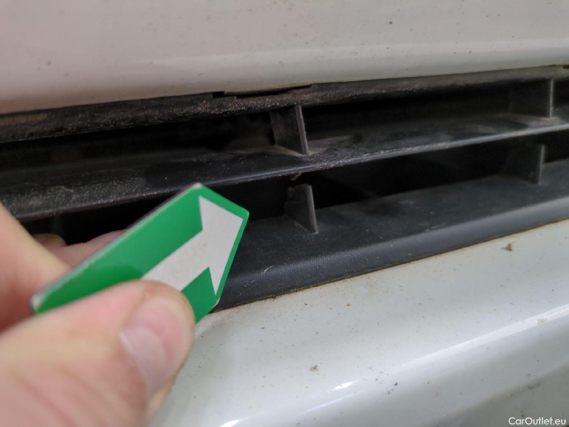  Peugeot  208  Affaire Premium 1.6 HDi 75CV BVM5 E6 #70