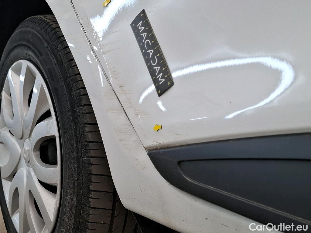  Renault  Clio  IV Air MediaNav 1.5 dCi 75CV BVM5 E6 #16