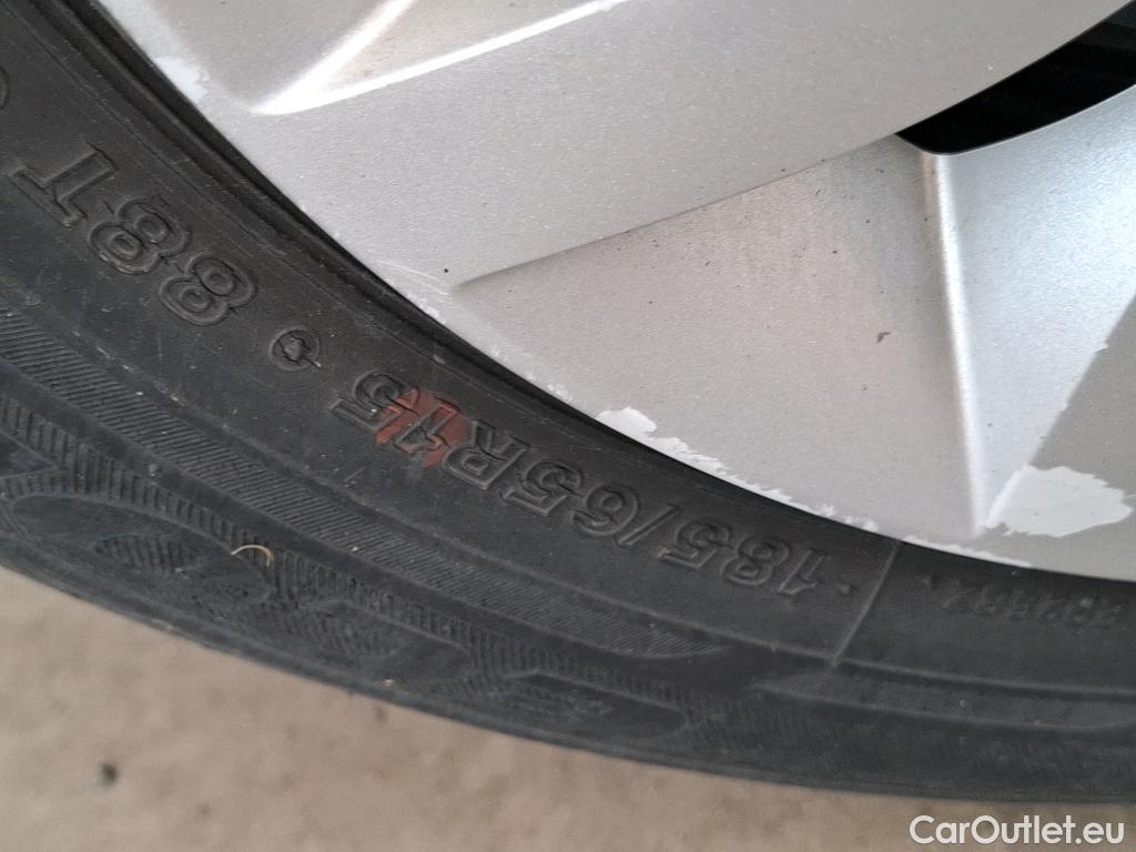  Renault  Clio  IV Air MediaNav 1.5 dCi 75CV BVM5 E6 #31