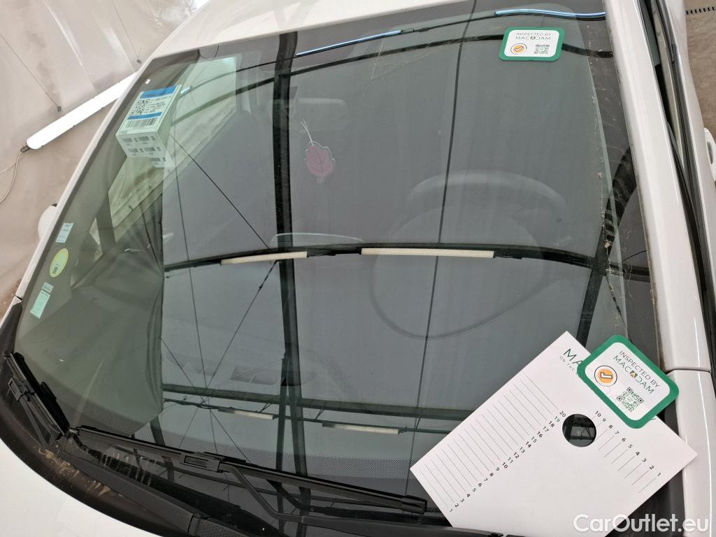  Renault  Clio  IV Air MediaNav 1.5 dCi 75CV BVM5 E6 #13