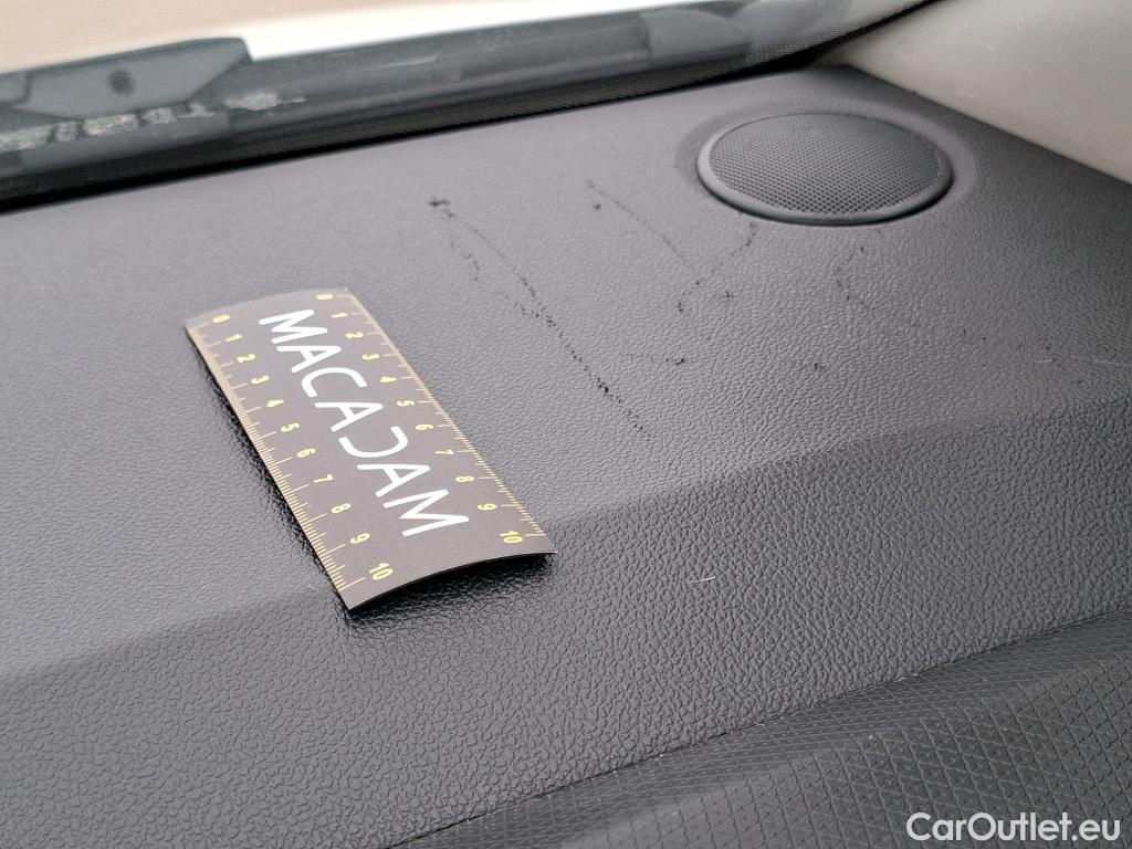  Renault  Clio  IV Air MediaNav 1.5 dCi 75CV BVM5 E6 #25