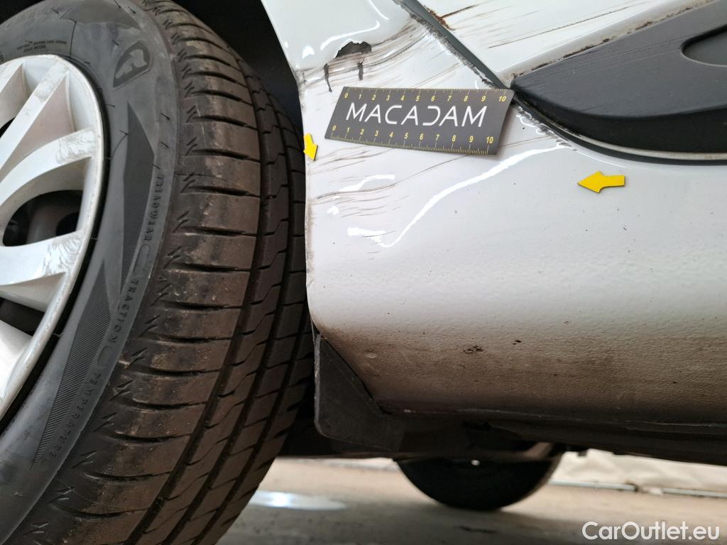  Renault  Clio  IV Air MediaNav 1.5 dCi 75CV BVM5 E6 #2