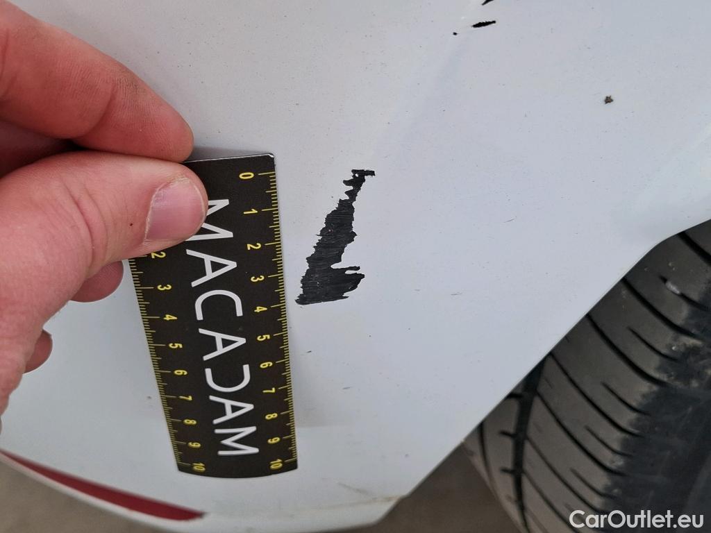  Renault  Clio  IV Air MediaNav 1.5 dCi 75CV BVM5 E6 #26