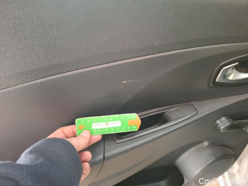  Renault  Clio  IV Air 1.5 dCi 90CV BVM5 E6 #21