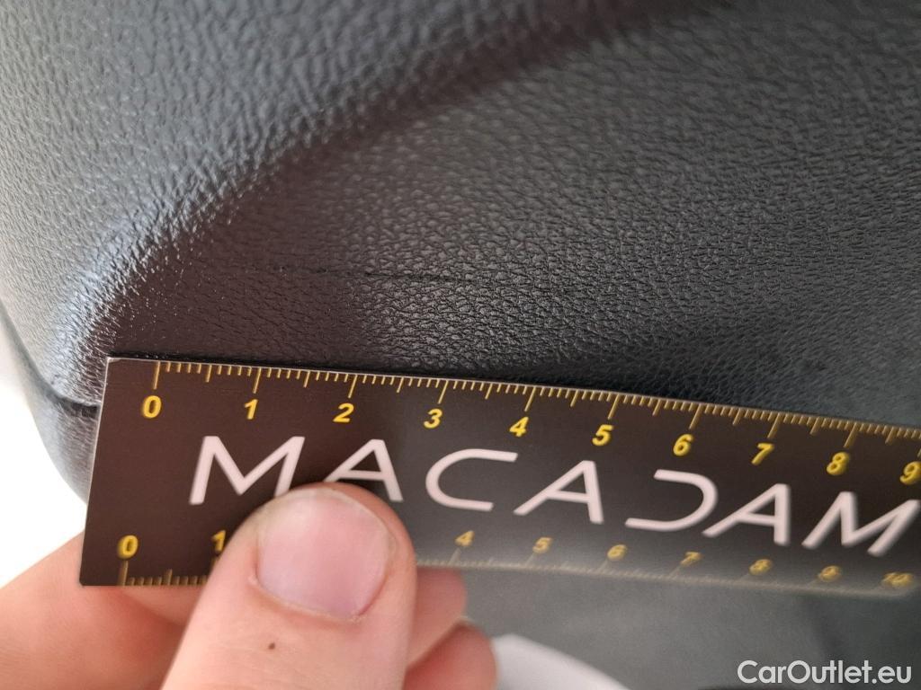  Renault  Clio  IV Air MediaNav 1.5 dCi 75CV BVM5 E6 #32