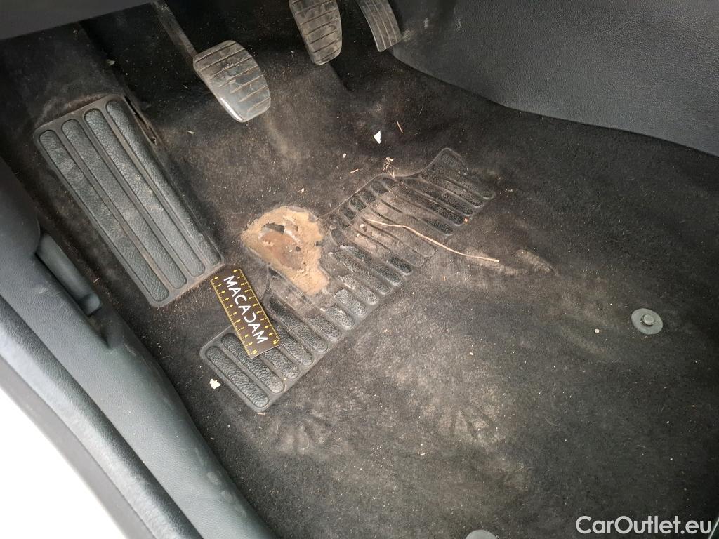  Renault  Clio  IV Air MediaNav 1.5 dCi 75CV BVM5 E6 #10