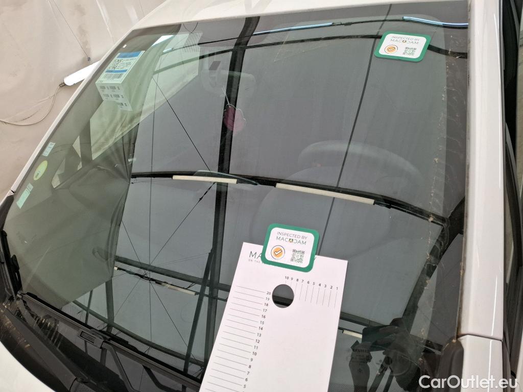  Renault  Clio  IV Air MediaNav 1.5 dCi 75CV BVM5 E6 #47