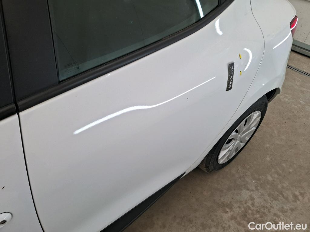  Renault  Clio  IV Air MediaNav 1.5 dCi 75CV BVM5 E6 #38