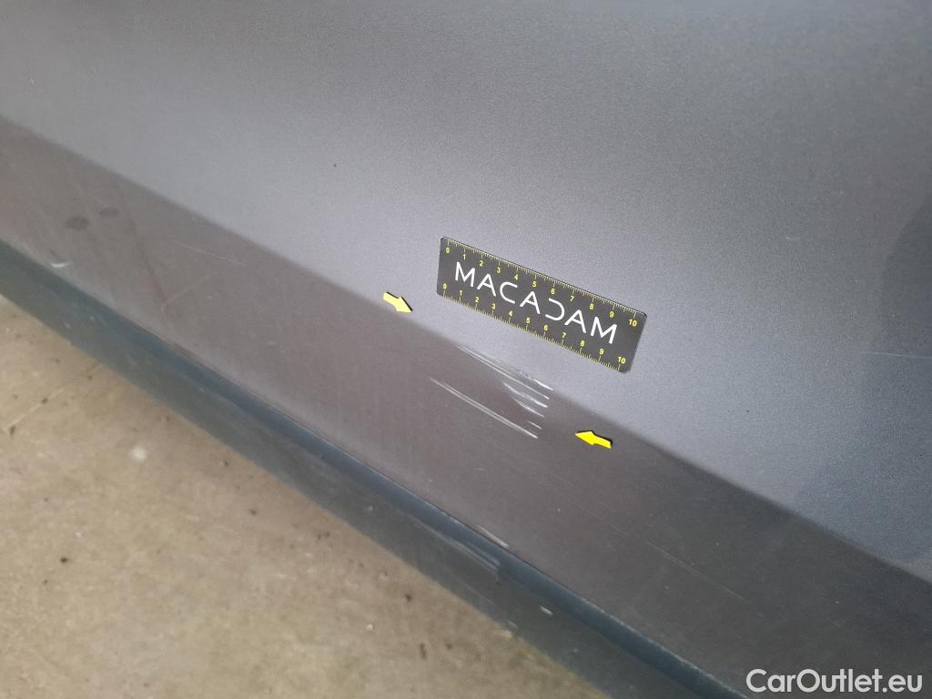  Renault  Trafic RENAULT  / 2019 / 4P / Fourgon tole FG GCF L2H1 1300 dCi 120 #21