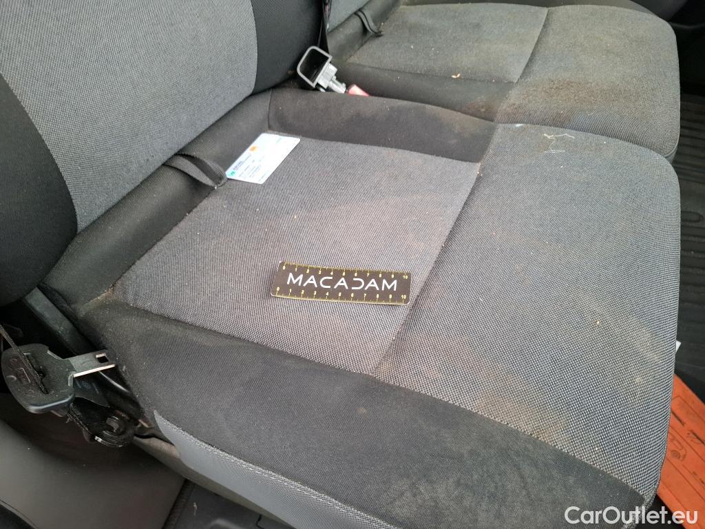  Renault  Master RENAULT  VU 4p Fourgon FG GCf Trac F3500 L2H2 Energy dCi 145 E6 #57