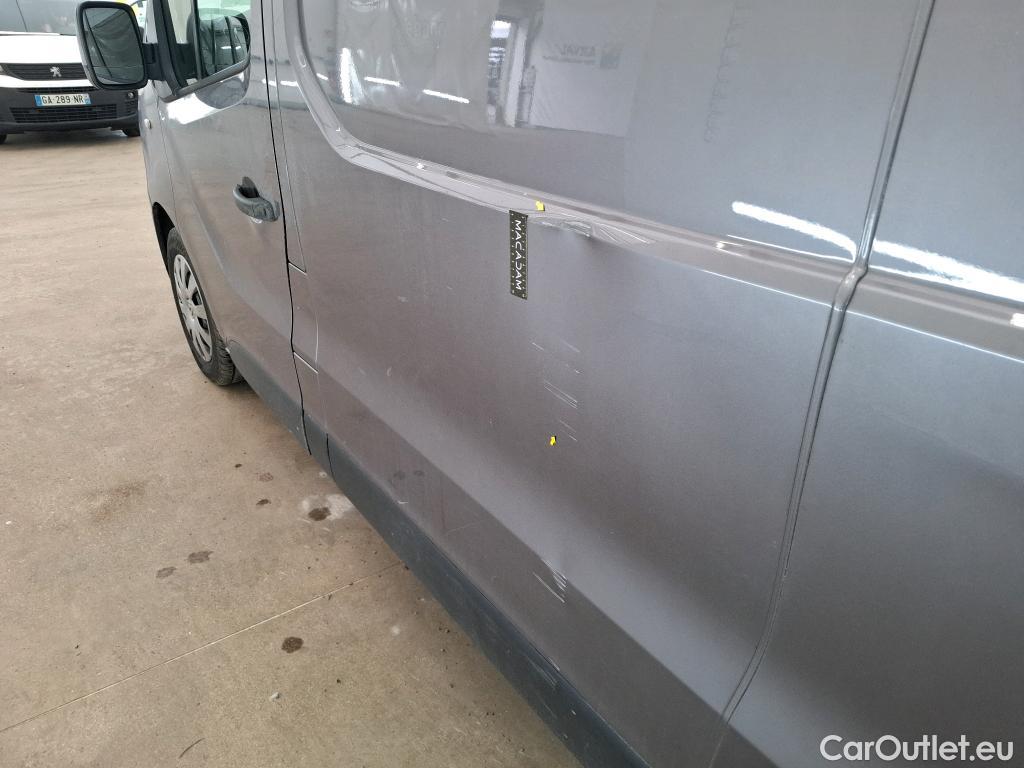  Renault  Trafic RENAULT  / 2019 / 4P / Fourgon tole FG GCF L2H1 1300 dCi 120 #19