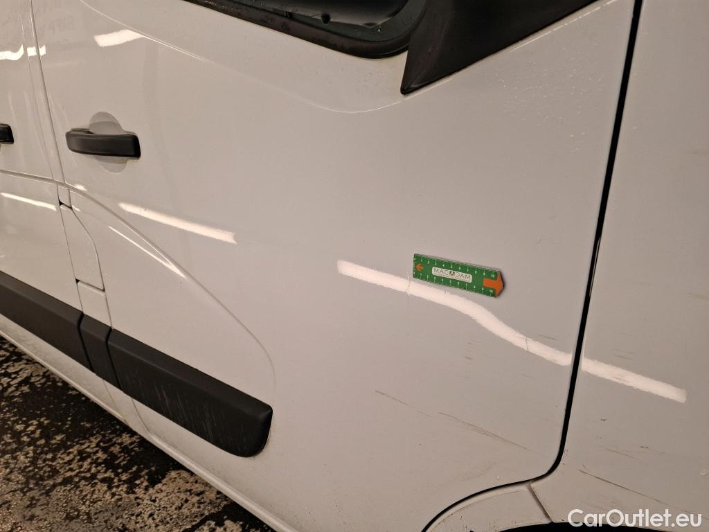  Renault  Master  III Fourgon L2H2 3 5 Confort dCi 135CV BVM6 E6dT #24