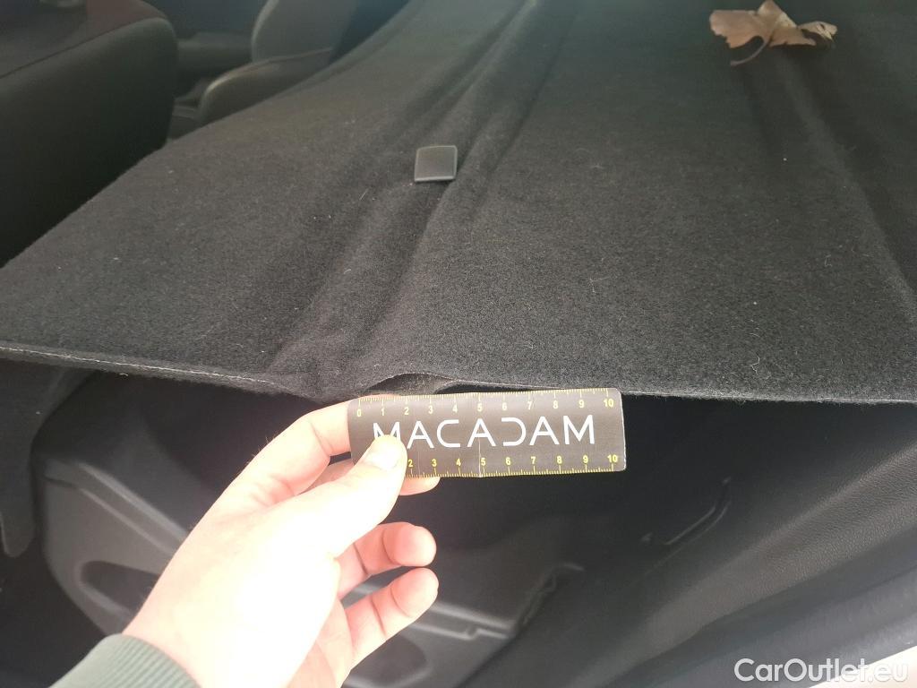  Renault  Megane  IV Berline 5pt. Société Air Nav 1.5 dCi 90CV BVM6 E6 #19