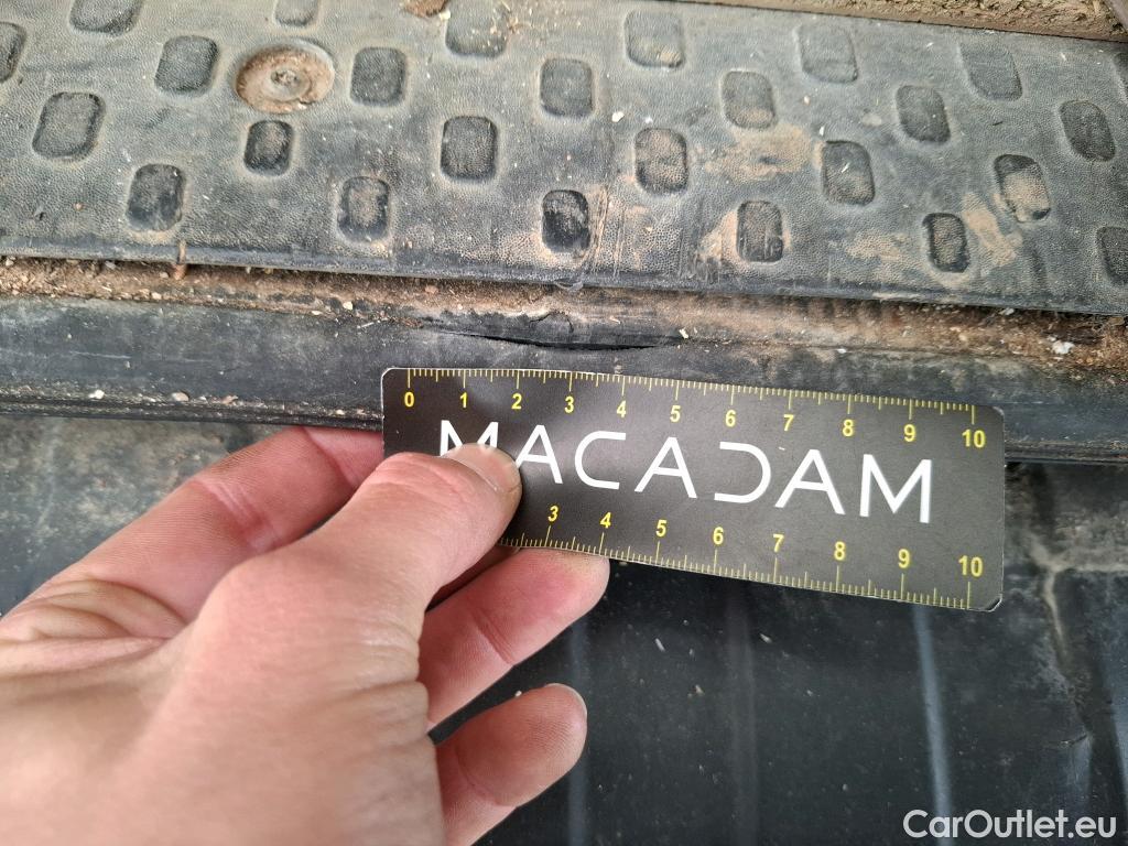  Renault  Trafic RENAULT  / 2019 / 4P / Fourgon tole FG GCF L2H1 1300 dCi 120 #53