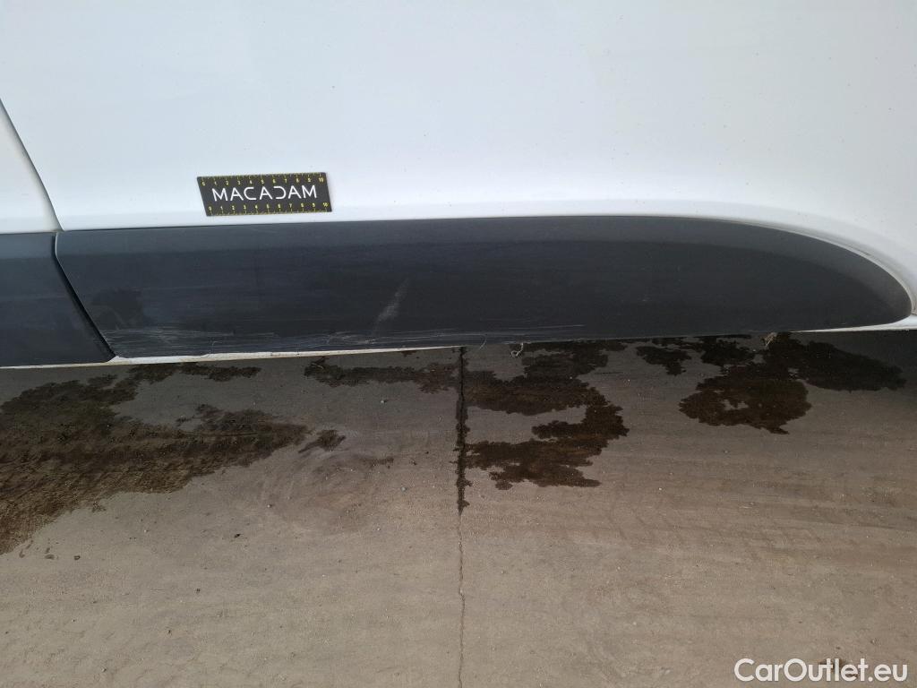  Renault  Trafic  Furgon Grand Confort L1H1 1200 1.6 dCi 125CV BVM6 E6 #39