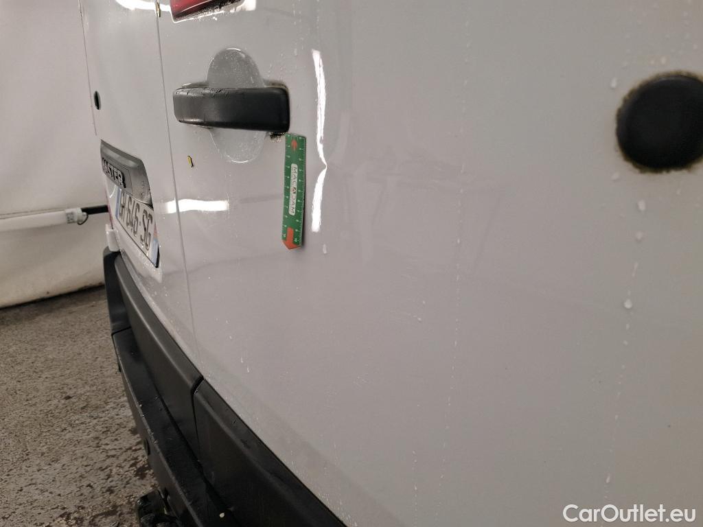  Renault  Master  III Fourgon L2H2 3 5 Confort dCi 135CV BVM6 E6dT #14