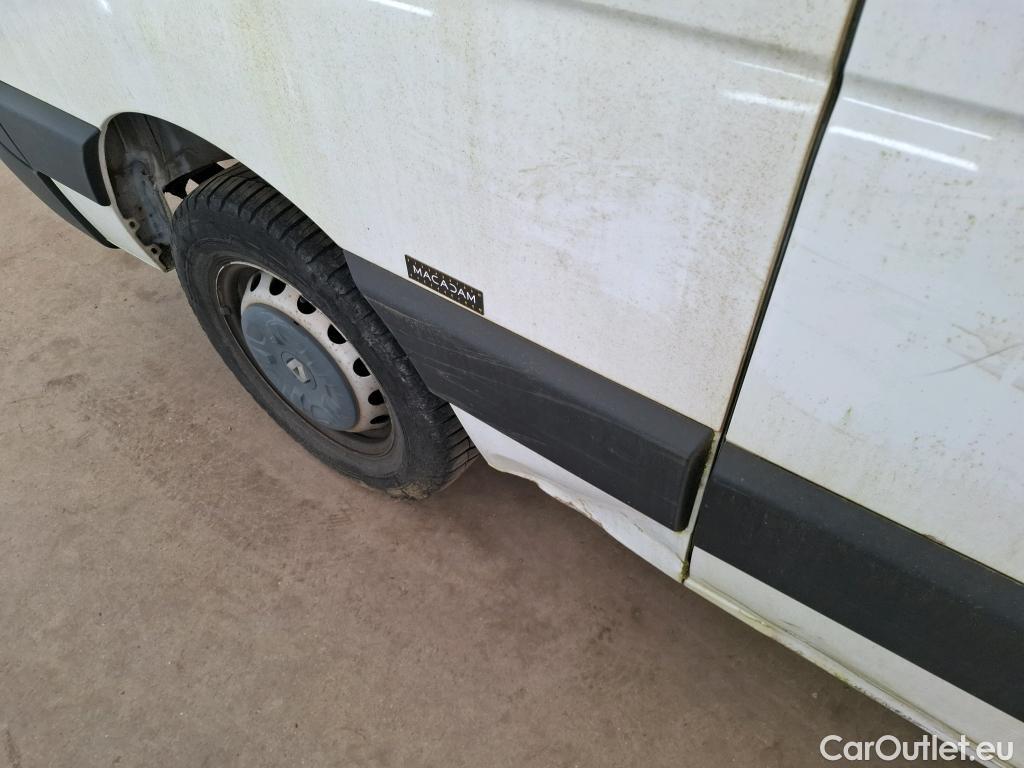 Renault  Master RENAULT  VU 4p Fourgon FG GCf Trac F3500 L2H2 Energy dCi 145 E6 #64