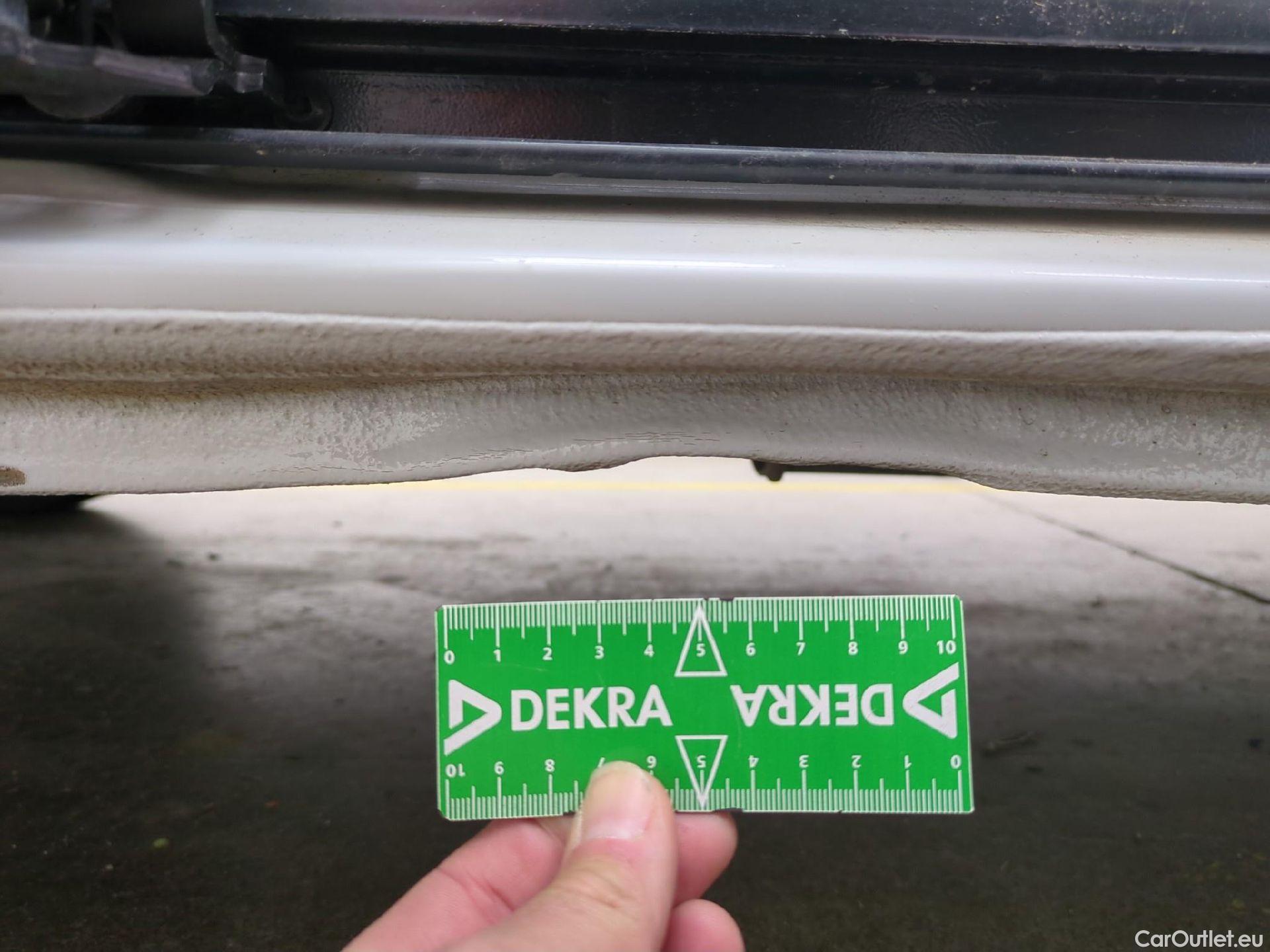  Renault  Trafic  III Fourgon L2H1 3T Confort 2.0 dCi 130CV BVM6 E6d #22