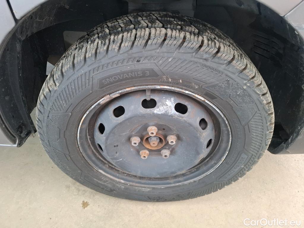  Renault  Trafic RENAULT  / 2019 / 4P / Fourgon tole FG GCF L2H1 1300 dCi 120 #69