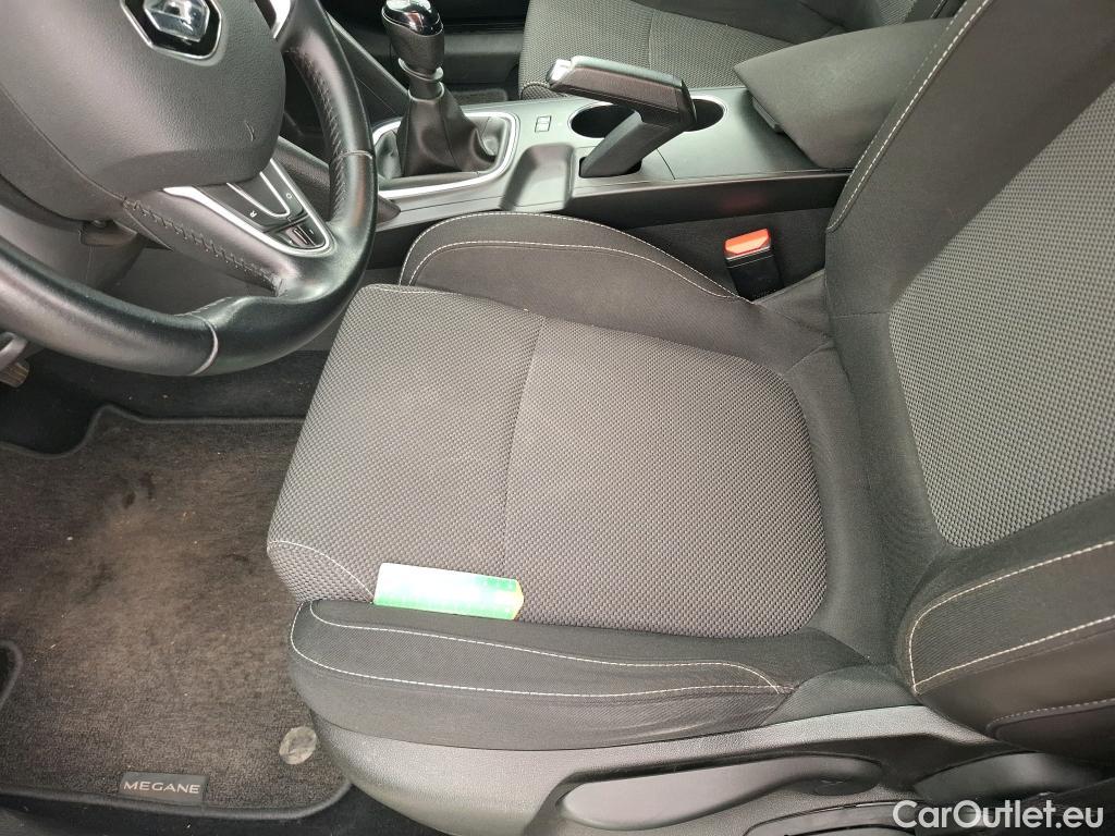  Renault  Megane  IV Berline 5pt. Société Air Nav 1.5 dCi 90CV BVM6 E6 #15