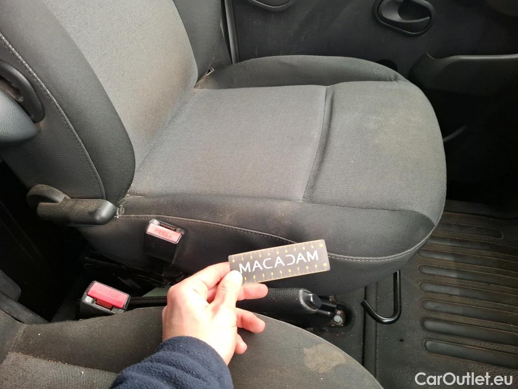  Renault  Master RENAULT  VU 4p Fourgon FG GCf Trac F3500 L2H2 Energy dCi 145 E6 #59