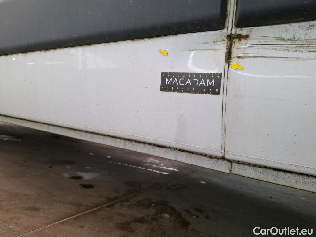  Renault  Master RENAULT  VU 4p Fourgon FG GCf Trac F3500 L2H2 Energy dCi 145 E6 #25