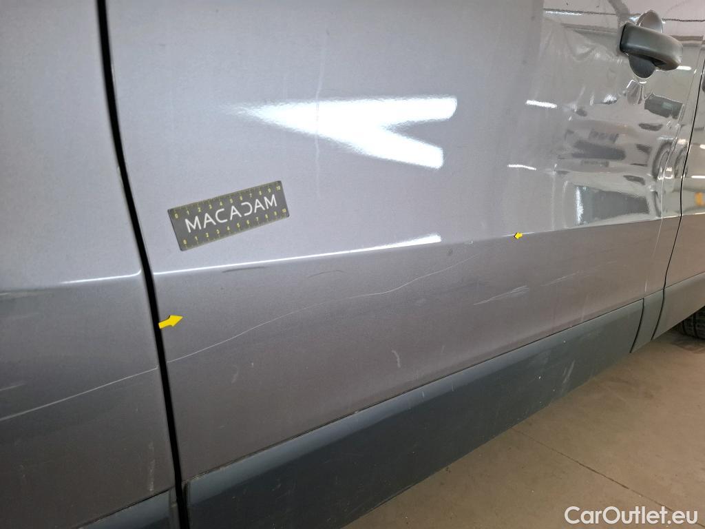  Renault  Trafic RENAULT  / 2019 / 4P / Fourgon tole FG GCF L2H1 1300 dCi 120 #33