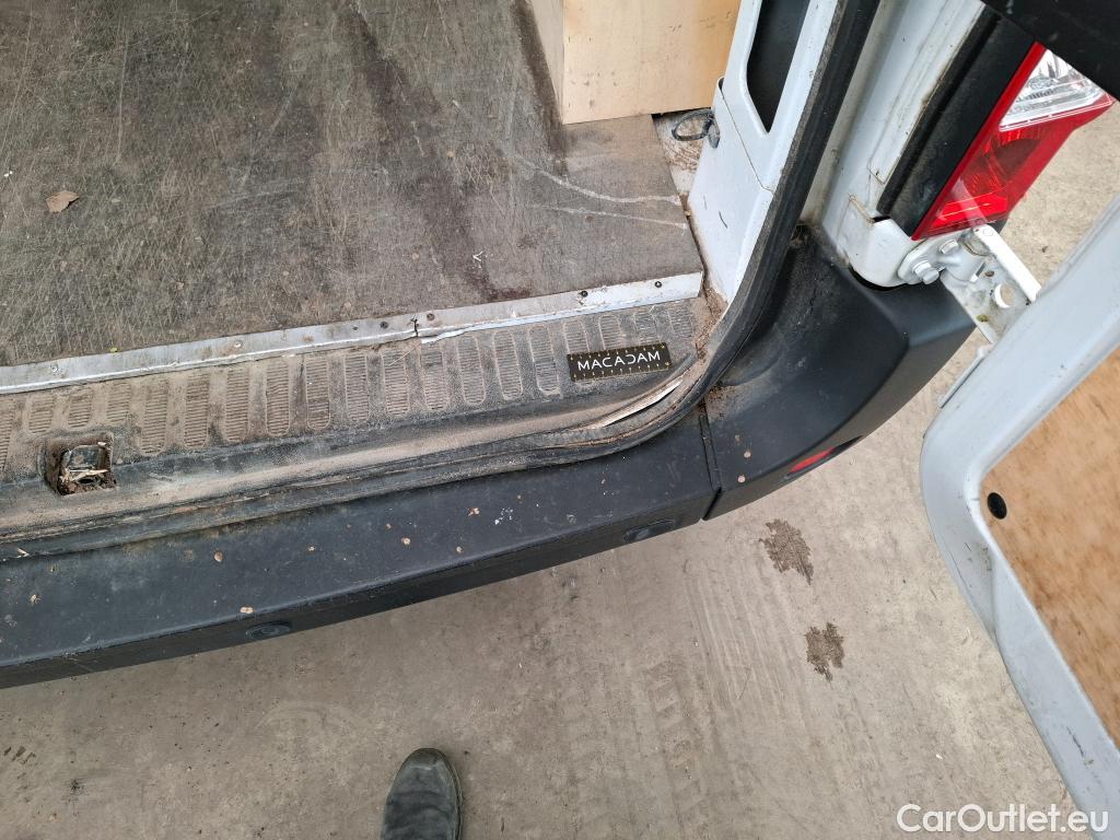  Renault  Master  III Fourgon L2H2 3 3 Grand Confort dCi 135CV BVM6 E6d #17