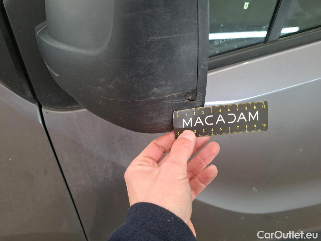  Renault  Trafic RENAULT  / 2019 / 4P / Fourgon tole FG GCF L2H1 1300 dCi 120 #66