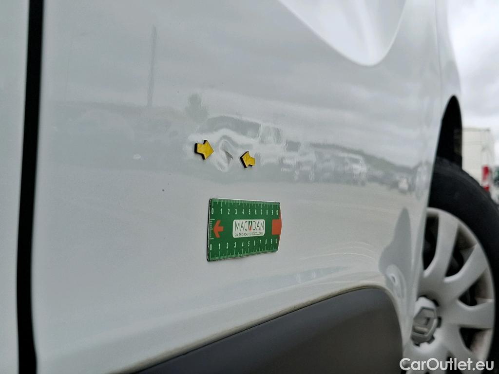  Renault  Trafic  Furgon Grand Confort L1H2 1200 1.6 dCi 125CV BVM6 E6 #13