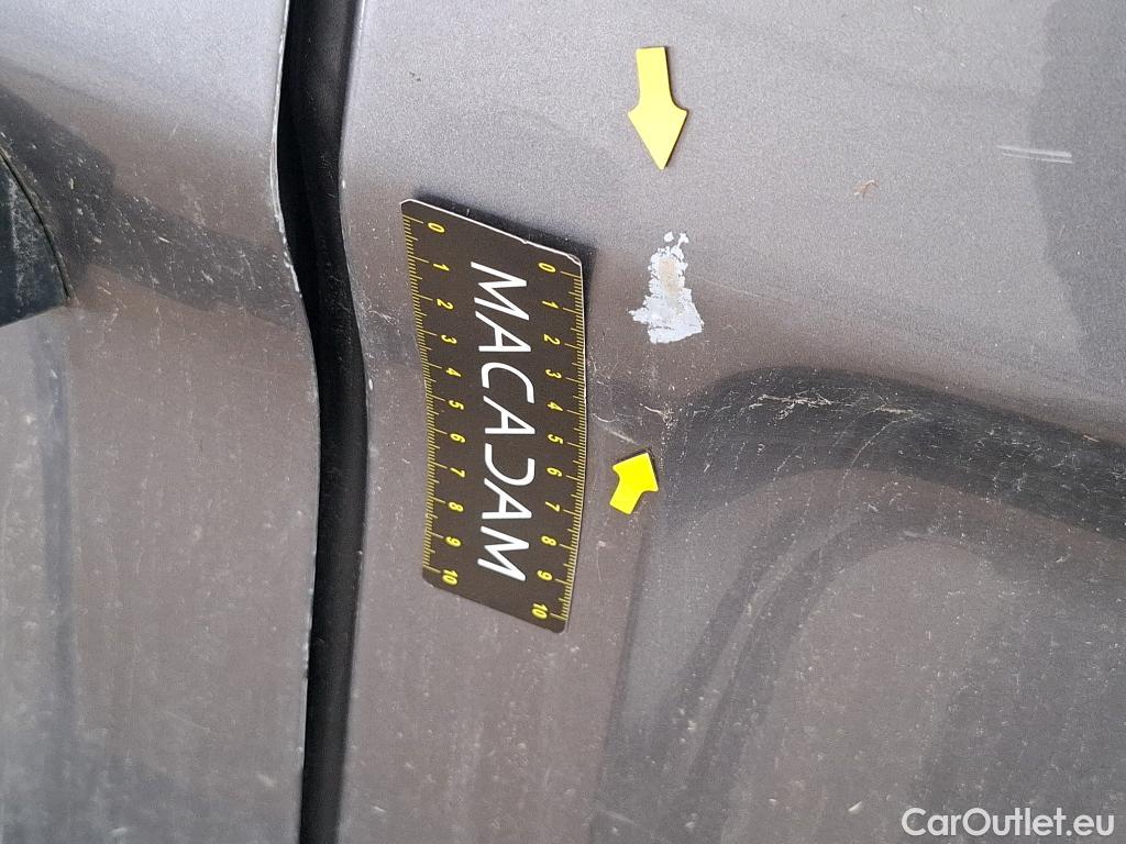  Renault  Trafic RENAULT  / 2019 / 4P / Fourgon tole FG GCF L2H1 1300 dCi 120 #38