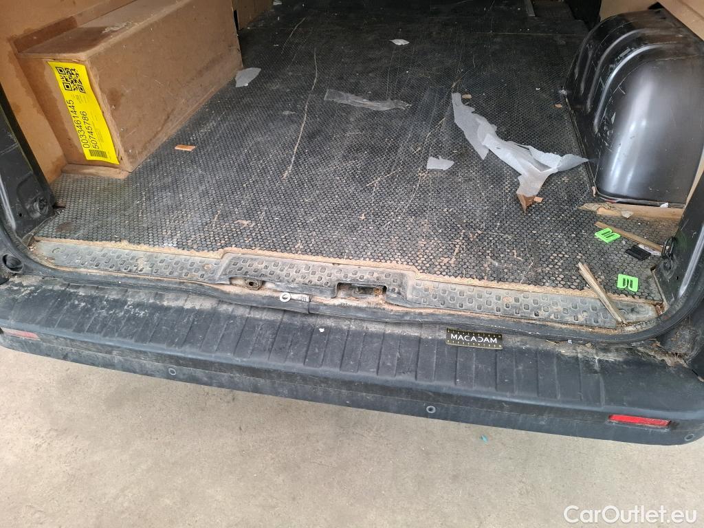  Renault  Trafic RENAULT  / 2019 / 4P / Fourgon tole FG GCF L2H1 1300 dCi 120 #52