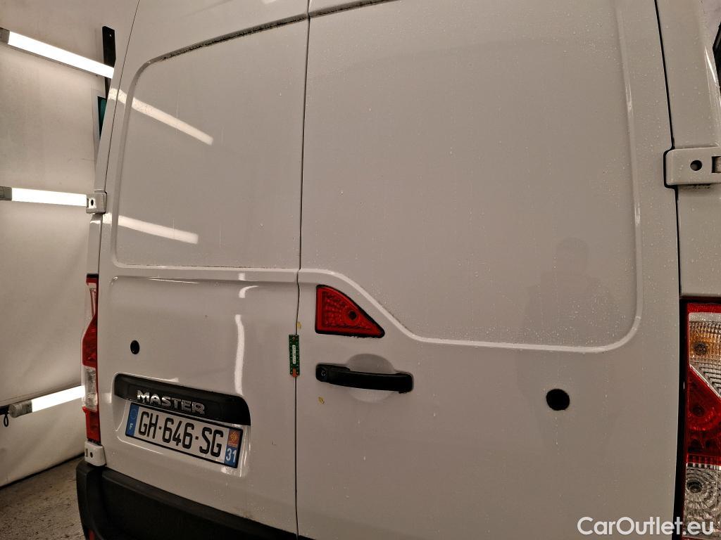  Renault  Master  III Fourgon L2H2 3 5 Confort dCi 135CV BVM6 E6dT #12