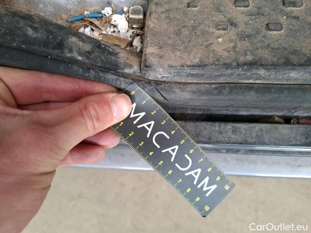  Renault  Trafic RENAULT  / 2019 / 4P / Fourgon tole FG GCF L2H1 1300 dCi 120 #55