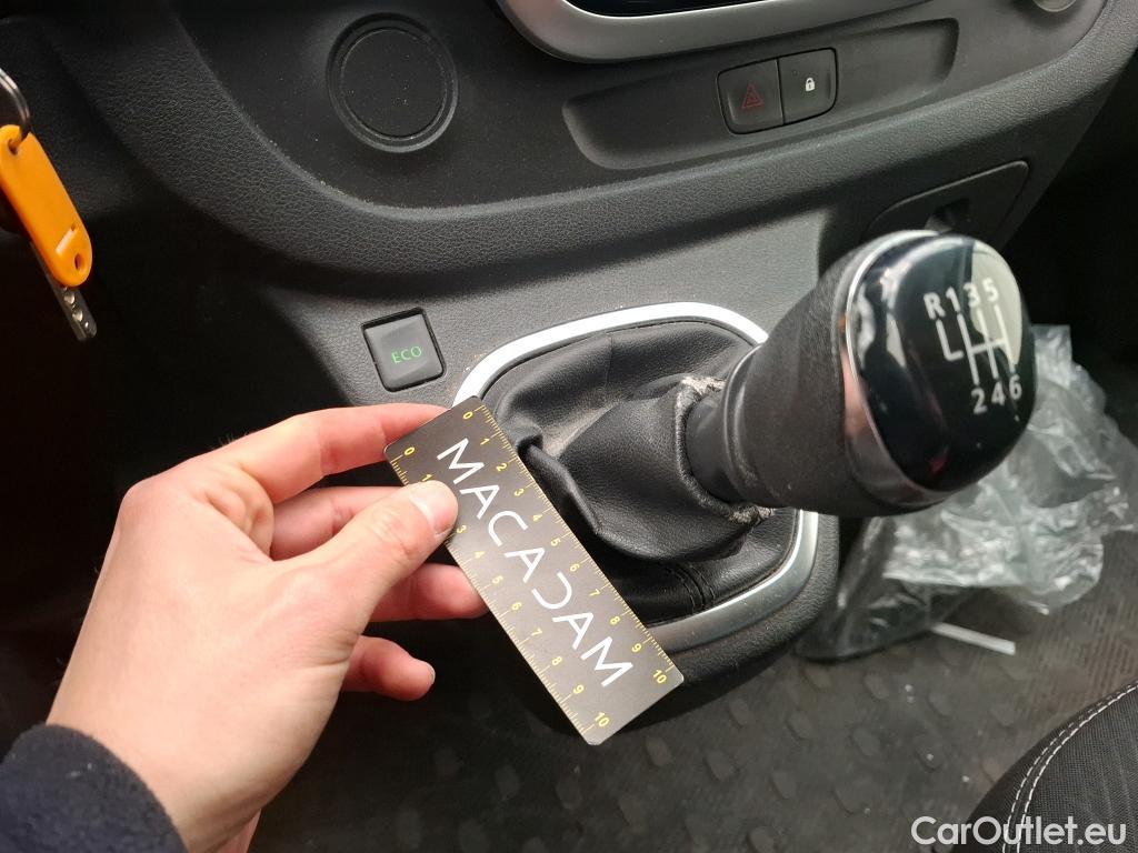  Renault  Trafic RENAULT  / 2019 / 4P / Fourgon tole FG GCF L2H1 1300 dCi 120 #61