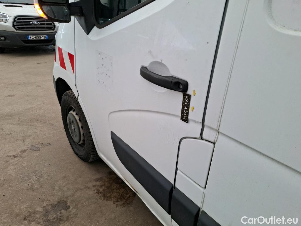  Renault  Master RENAULT  VU 4p Fourgon FG GCf Trac F3500 L2H2 Energy dCi 145 E6 #72