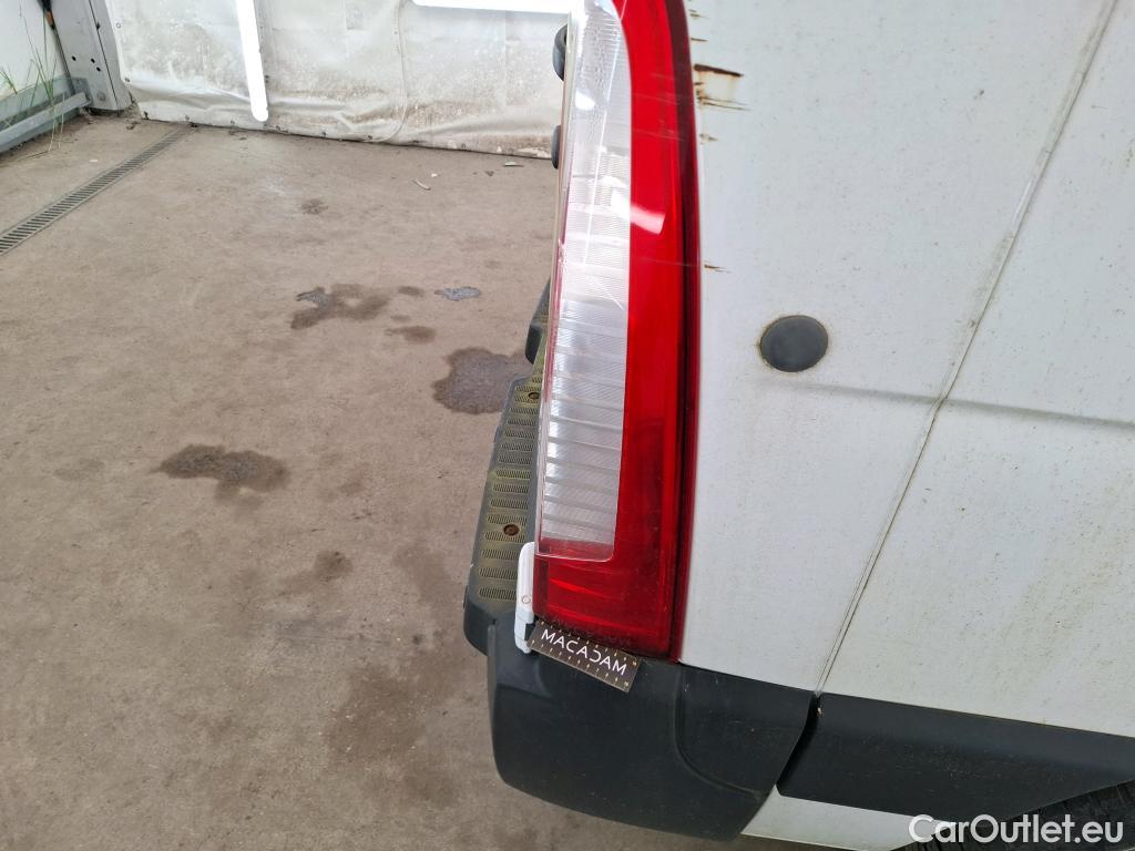  Renault  Master RENAULT  VU 4p Fourgon FG GCf Trac F3500 L2H2 Energy dCi 145 E6 #70